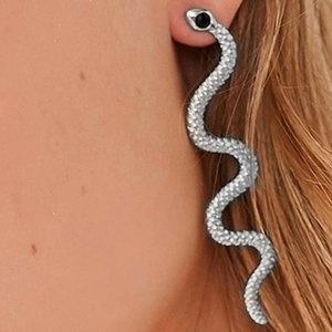 NEW Silver Color Snake Earrings 1 Pair